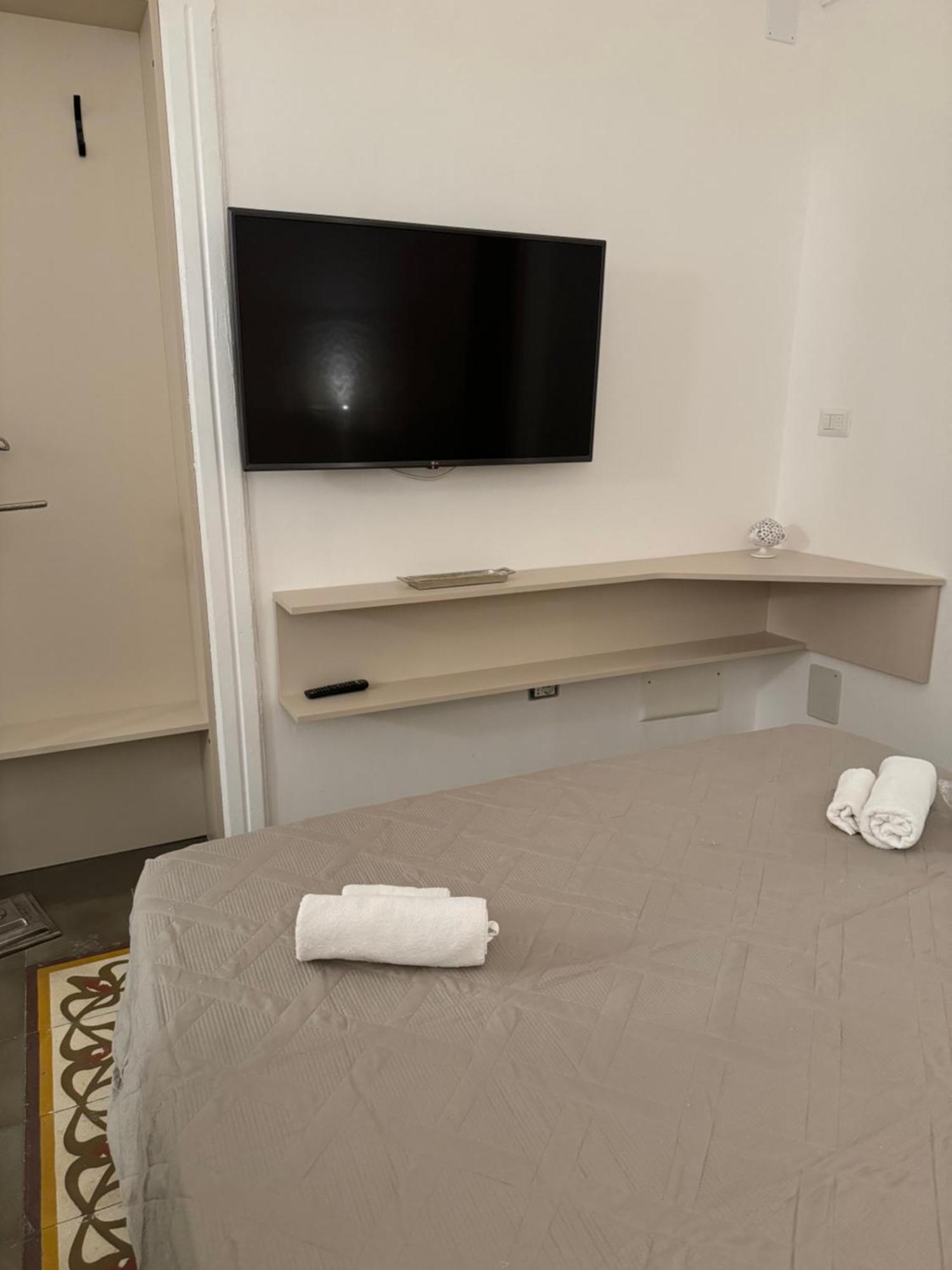B&B Casa Di Leo Μπρίντιζι Εξωτερικό φωτογραφία